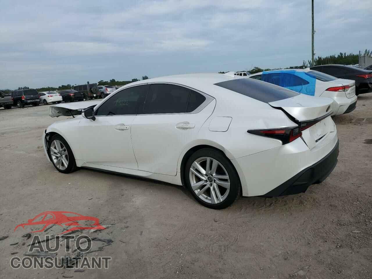 LEXUS IS 2022 - JTHAA1D2XN5122683