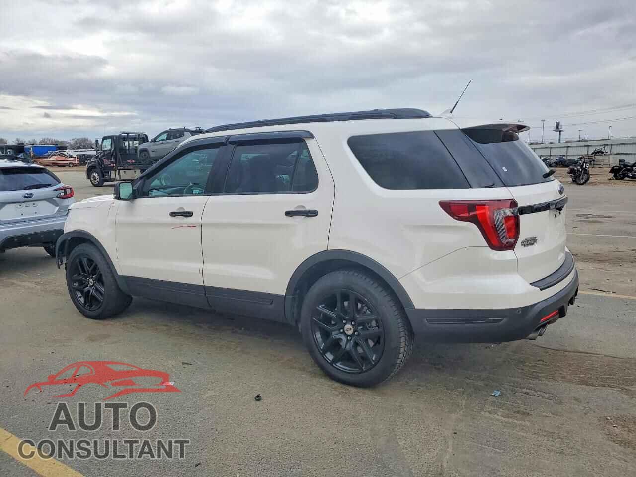 FORD EXPLORER 2018 - 1FM5K8GT6JGB43697