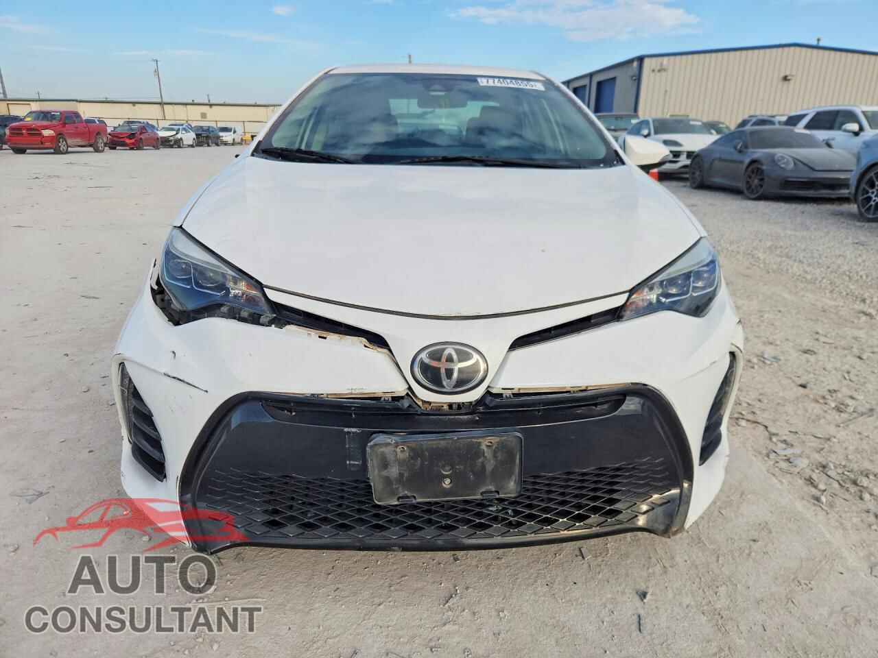 TOYOTA COROLLA 2017 - 5YFBURHE5HP683025