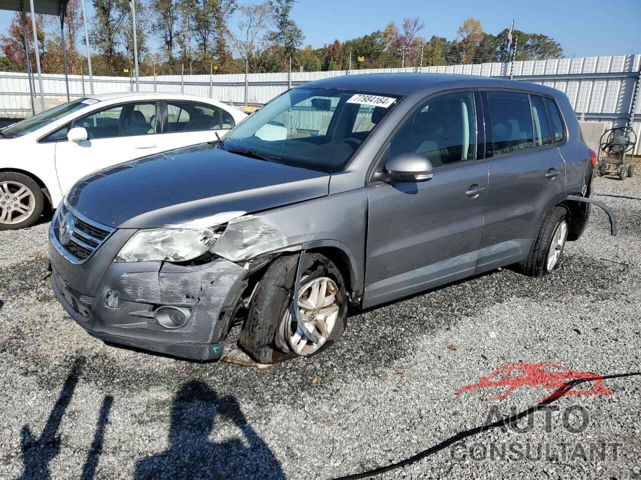 VOLKSWAGEN TIGUAN 2011 - WVGAV7AX5BW528591