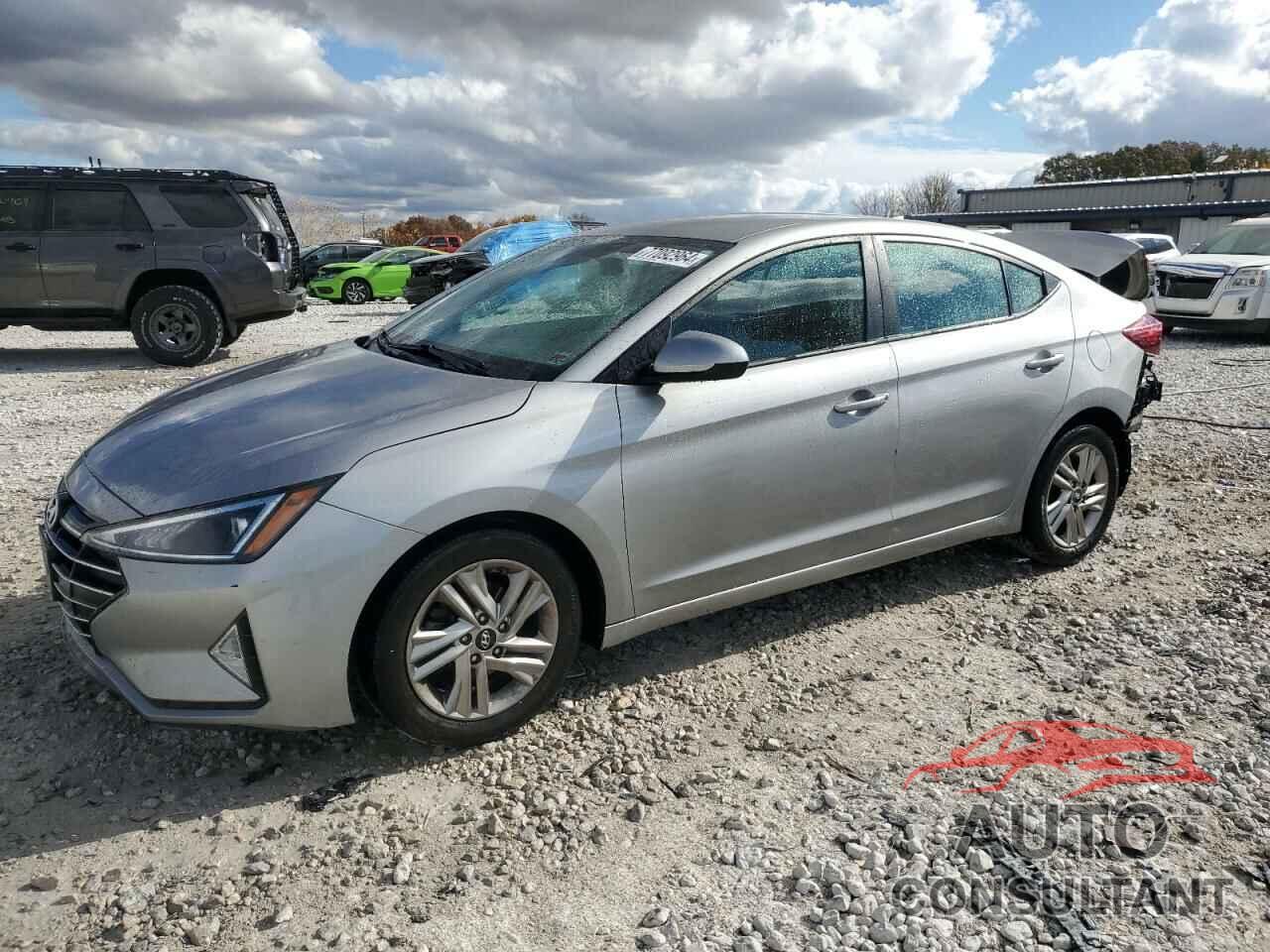 HYUNDAI ELANTRA 2020 - 5NPD84LFXLH560732
