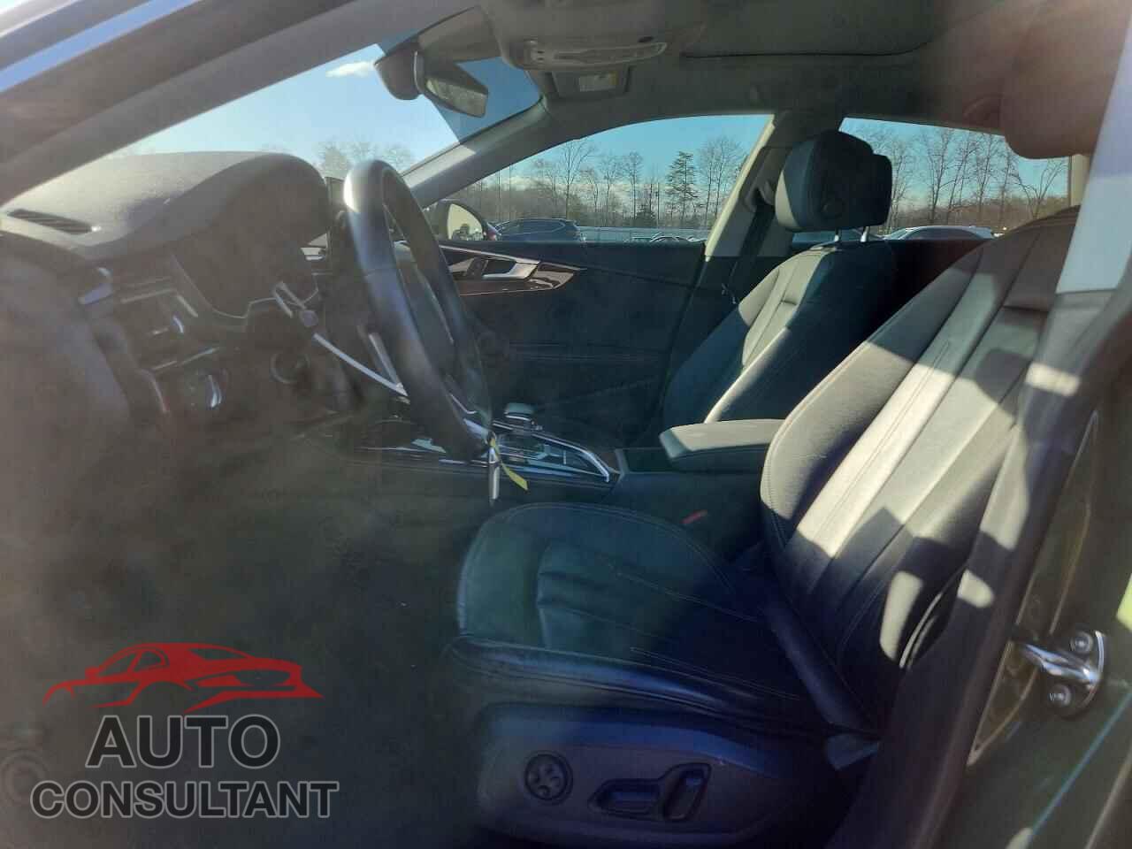 AUDI A5 2022 - WAUCBCF51NA020008