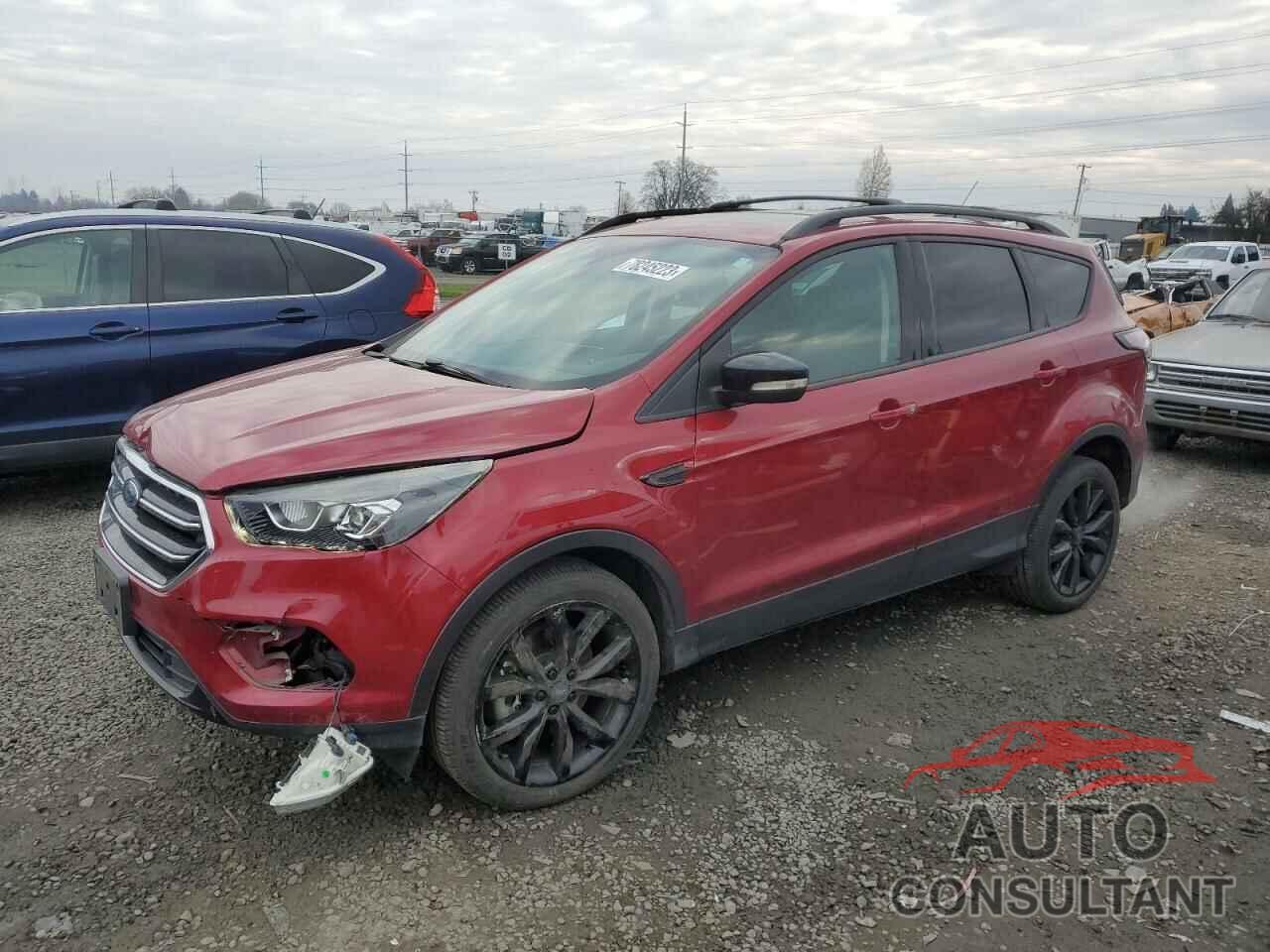 FORD ESCAPE 2017 - 1FMCU9J95HUA51156