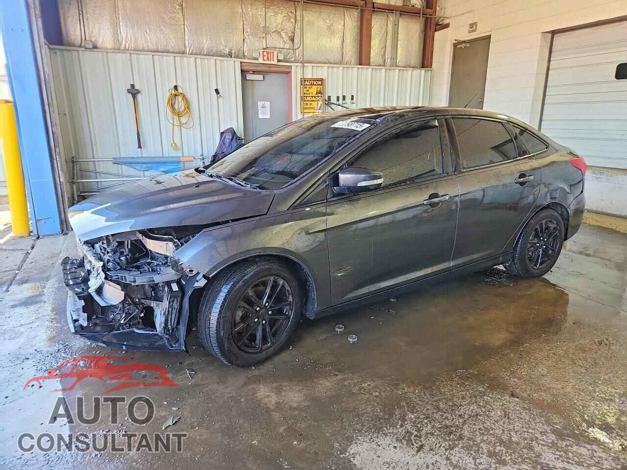 FORD FOCUS 2015 - 1FADP3F24FL382568