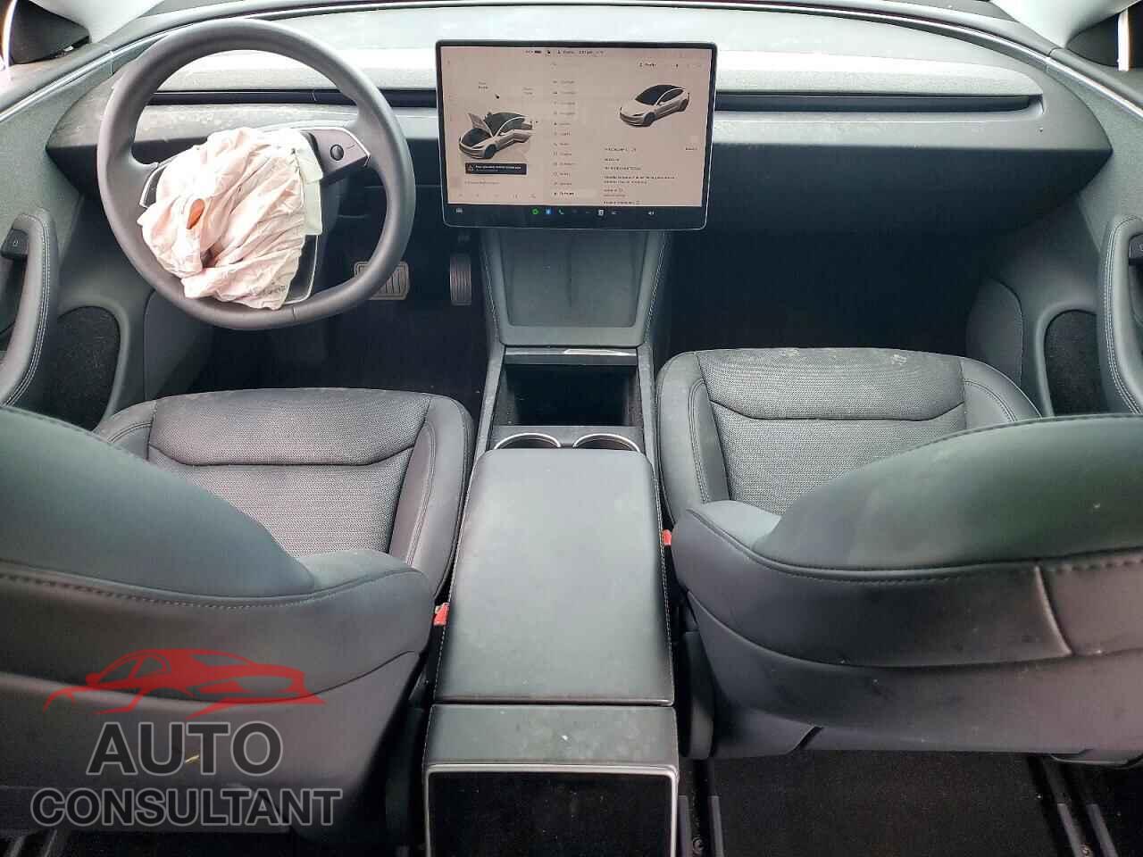 TESLA MODEL 3 2024 - 5YJ3E1EA9RF757256