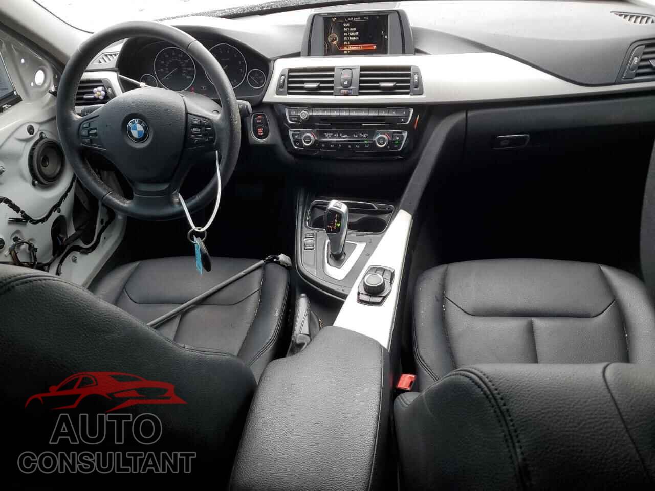 BMW 3 SERIES 2016 - WBA8E5G52GNU19819