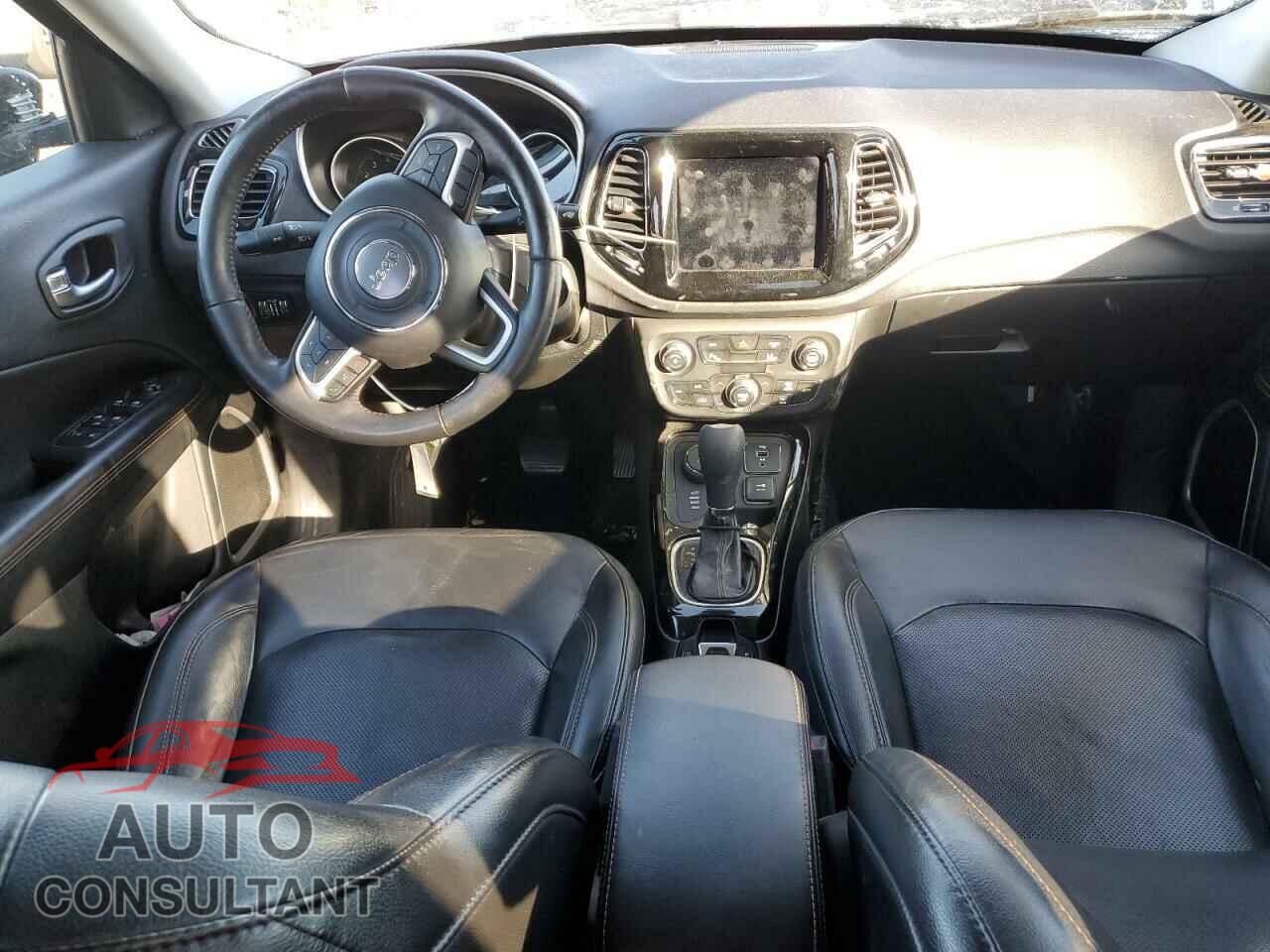 JEEP COMPASS 2018 - 3C4NJDCB0JT340907