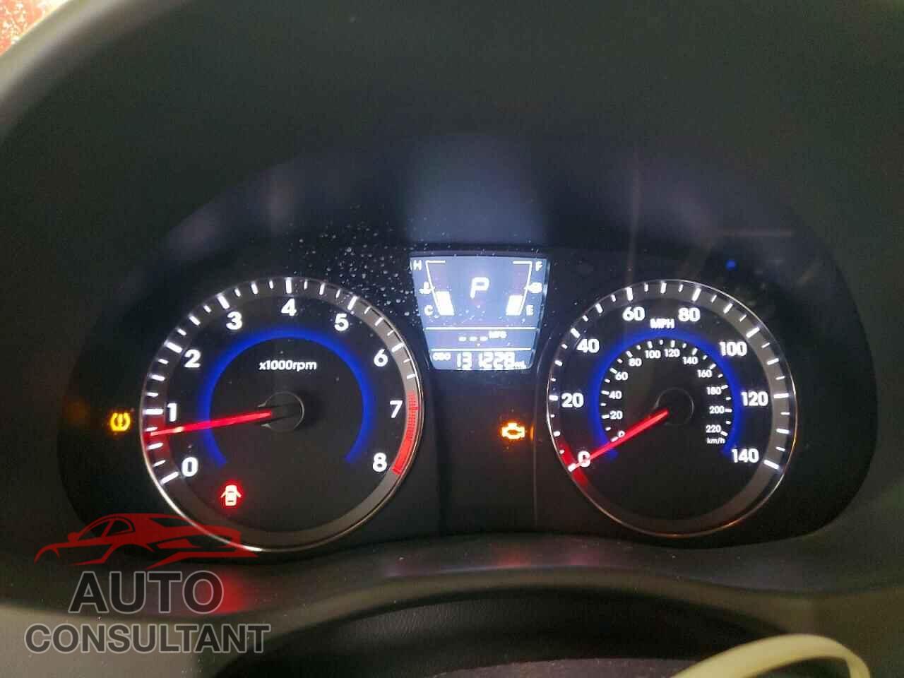HYUNDAI ACCENT 2013 - KMHCU4AE3DU381775
