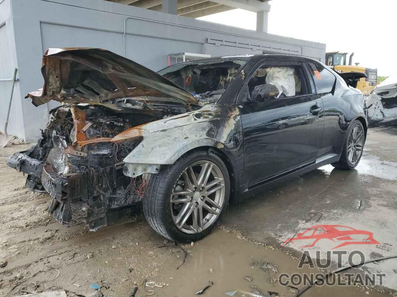 TOYOTA SCION 2012 - JTKJF5C73C3041405