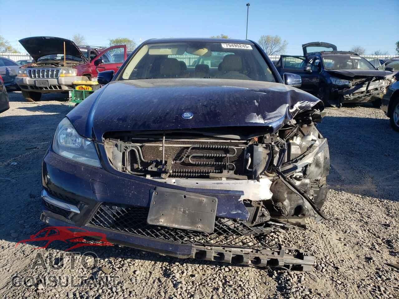 MERCEDES-BENZ C-CLASS 2012 - WDDGF4HB1CR220134