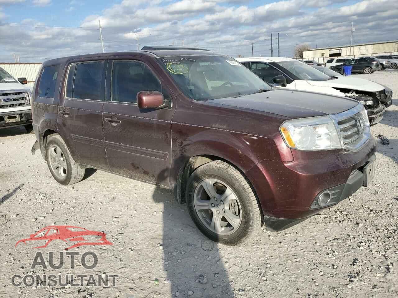 HONDA PILOT 2015 - 5FNYF3H52FB033448