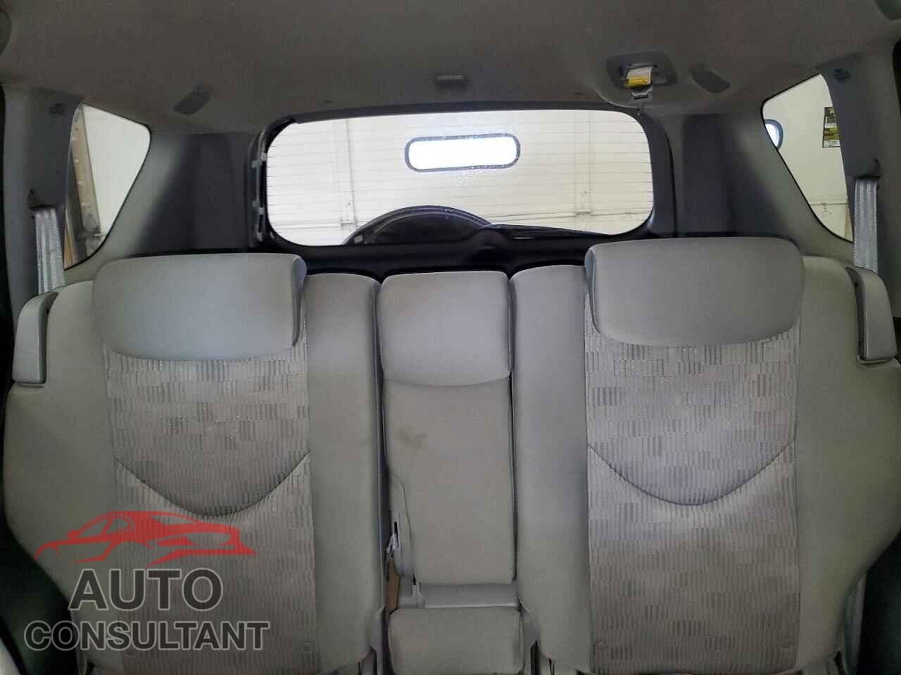 TOYOTA RAV4 2011 - 2T3BF4DV8BW084779