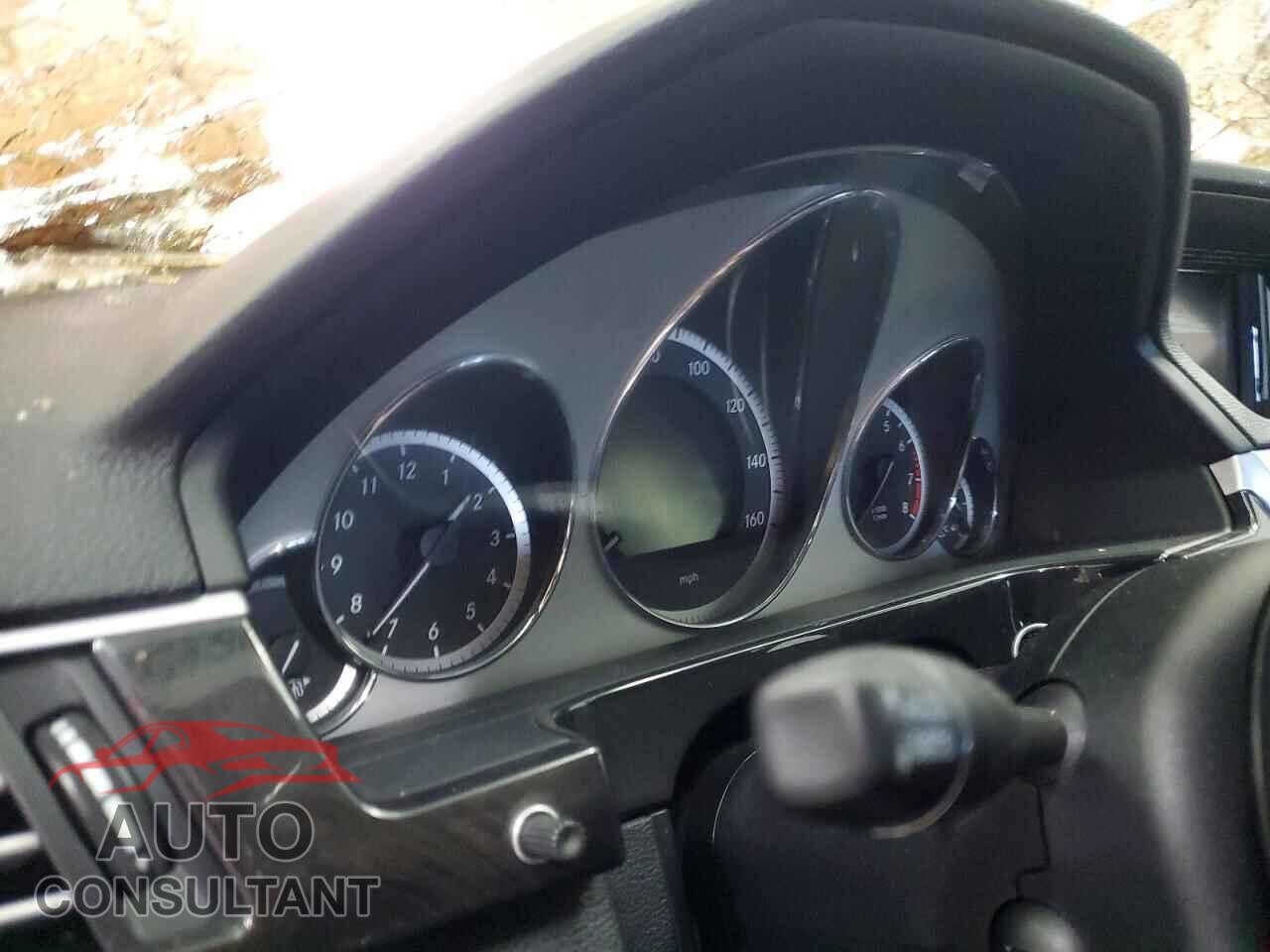 MERCEDES-BENZ E-CLASS 2010 - WDDHF5GB3AA228422