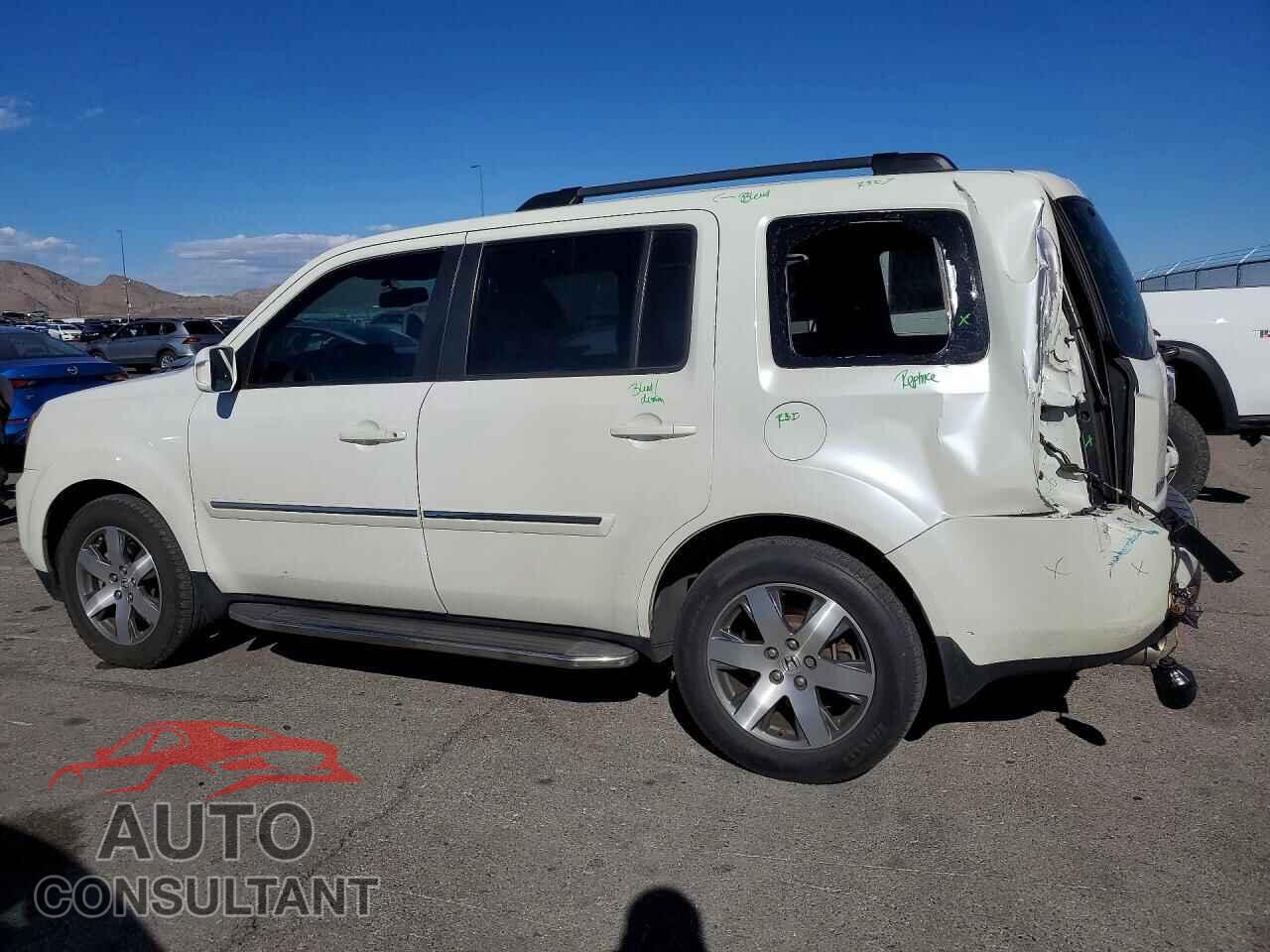 HONDA PILOT 2015 - 5FNYF4H94FB002842