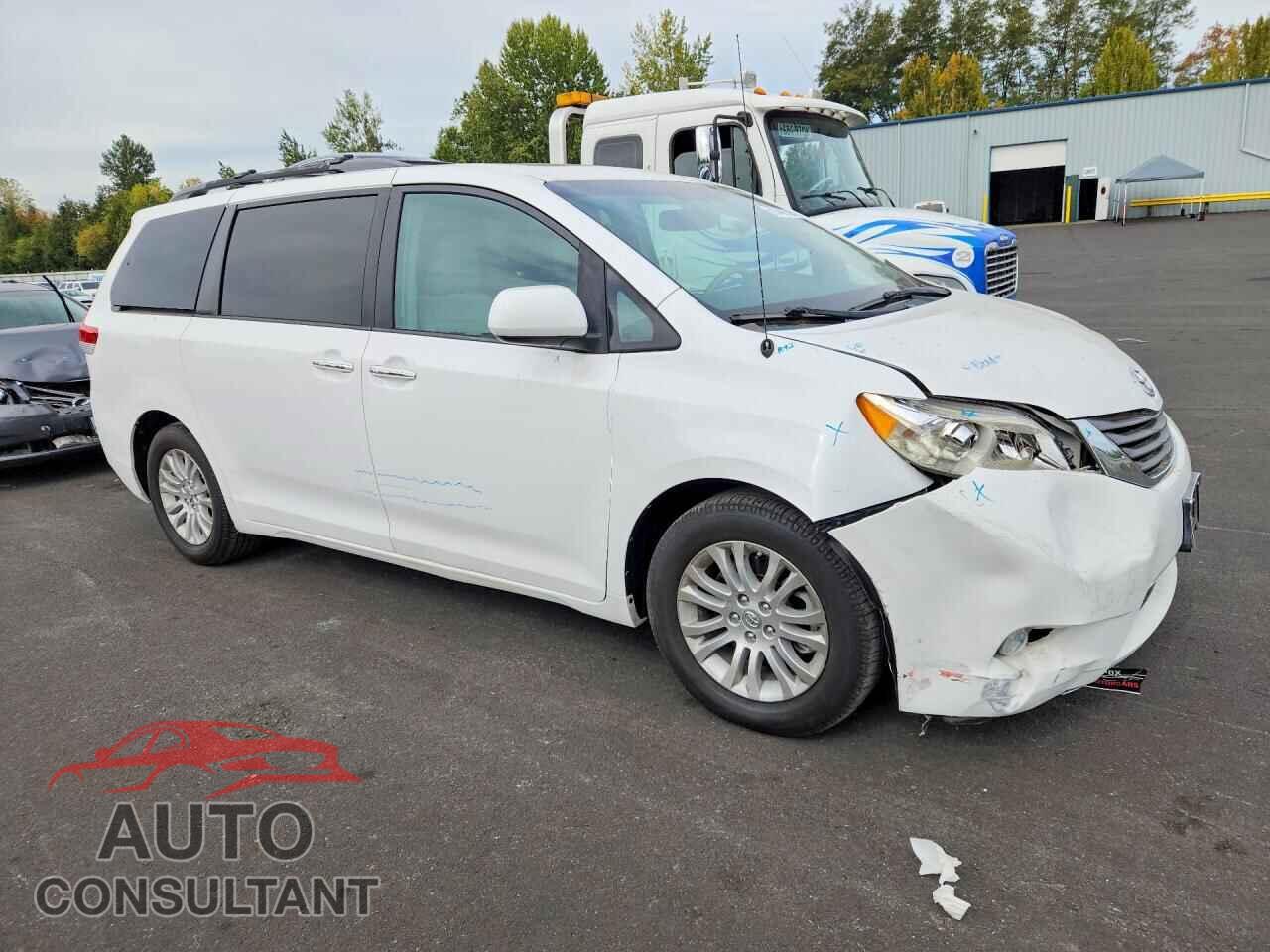 TOYOTA SIENNA 2013 - 5TDYK3DC8DS291269