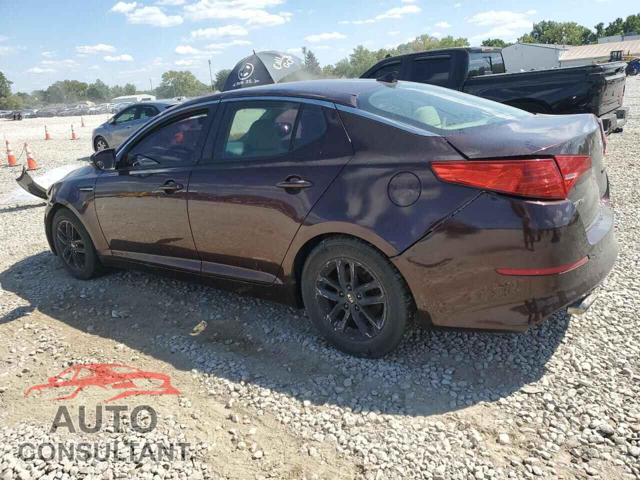 KIA OPTIMA 2011 - KNAGM4A76B5085094
