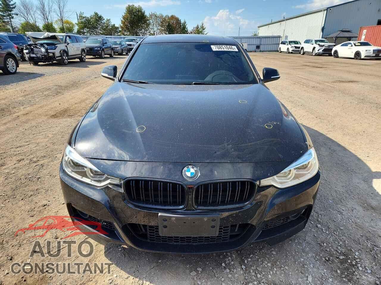 BMW 3 SERIES 2018 - WBA8D9C52JA012646