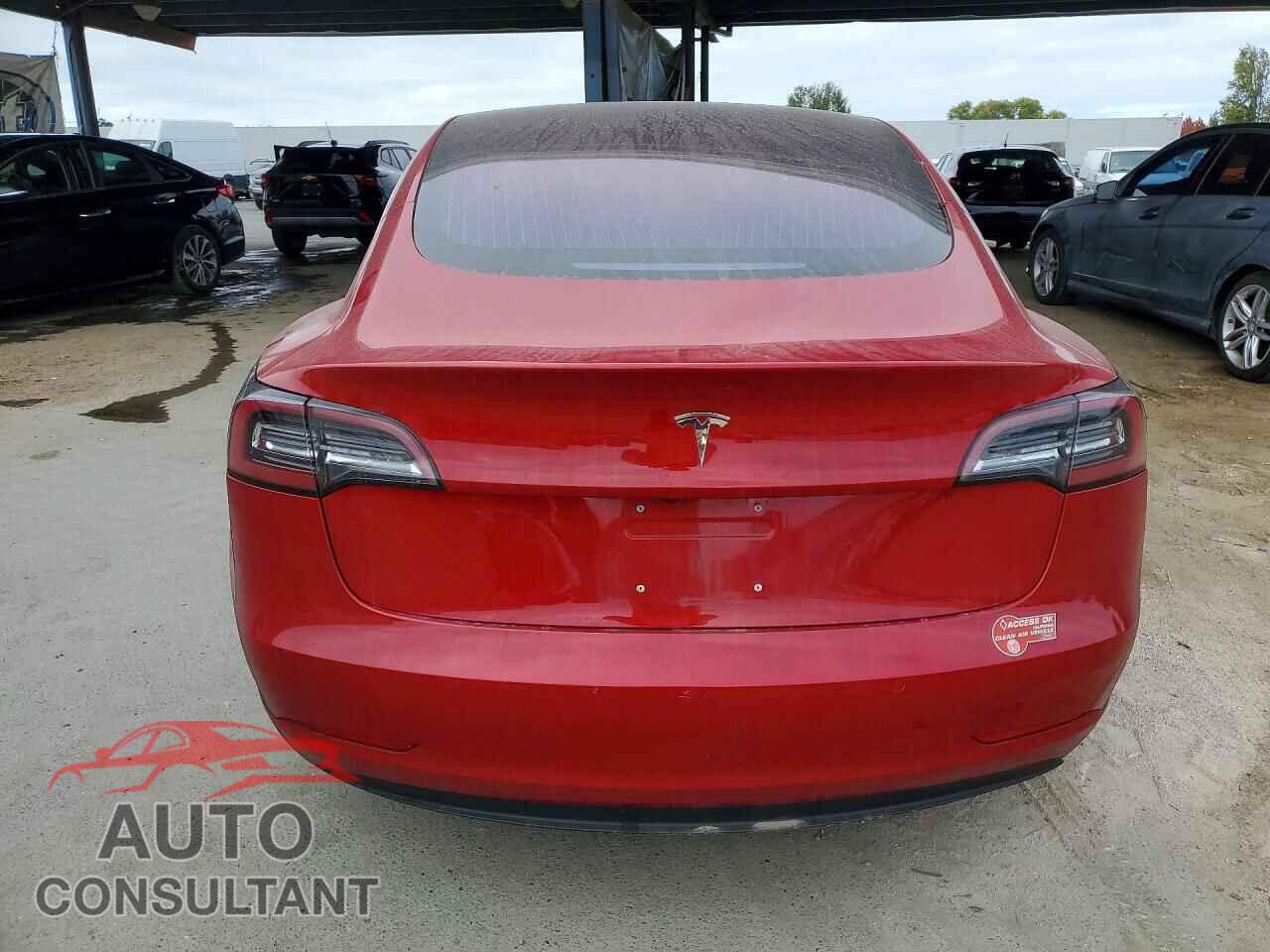 TESLA MODEL 3 2018 - 5YJ3E1EA0JF016739