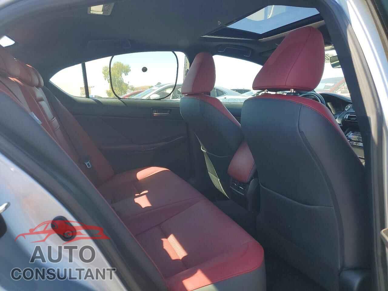 LEXUS IS 2021 - JTHCA1D22M5113600