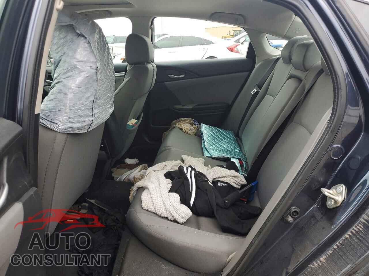 HONDA CIVIC 2017 - 19XFC2F77HE058160