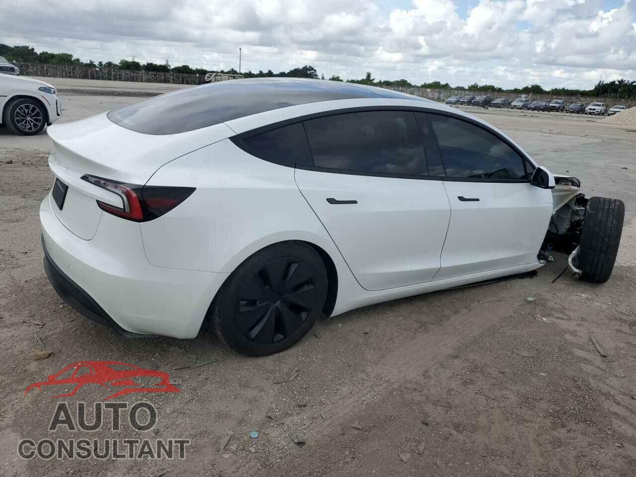 TESLA MODEL 3 2024 - 5YJ3E1EA7RF733070