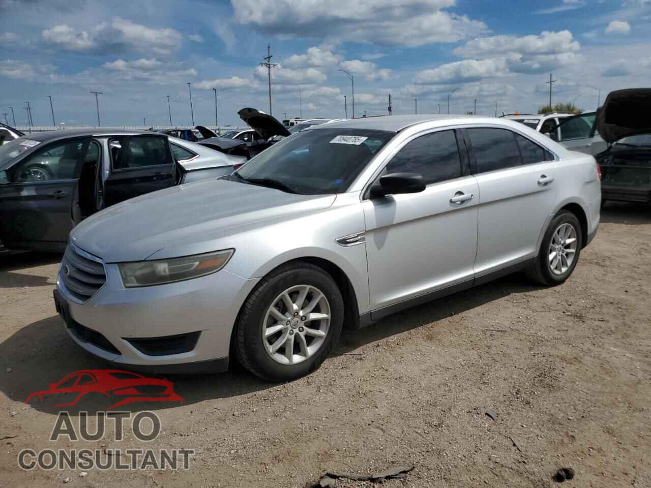 FORD TAURUS 2015 - 1FAHP2D88FG121343