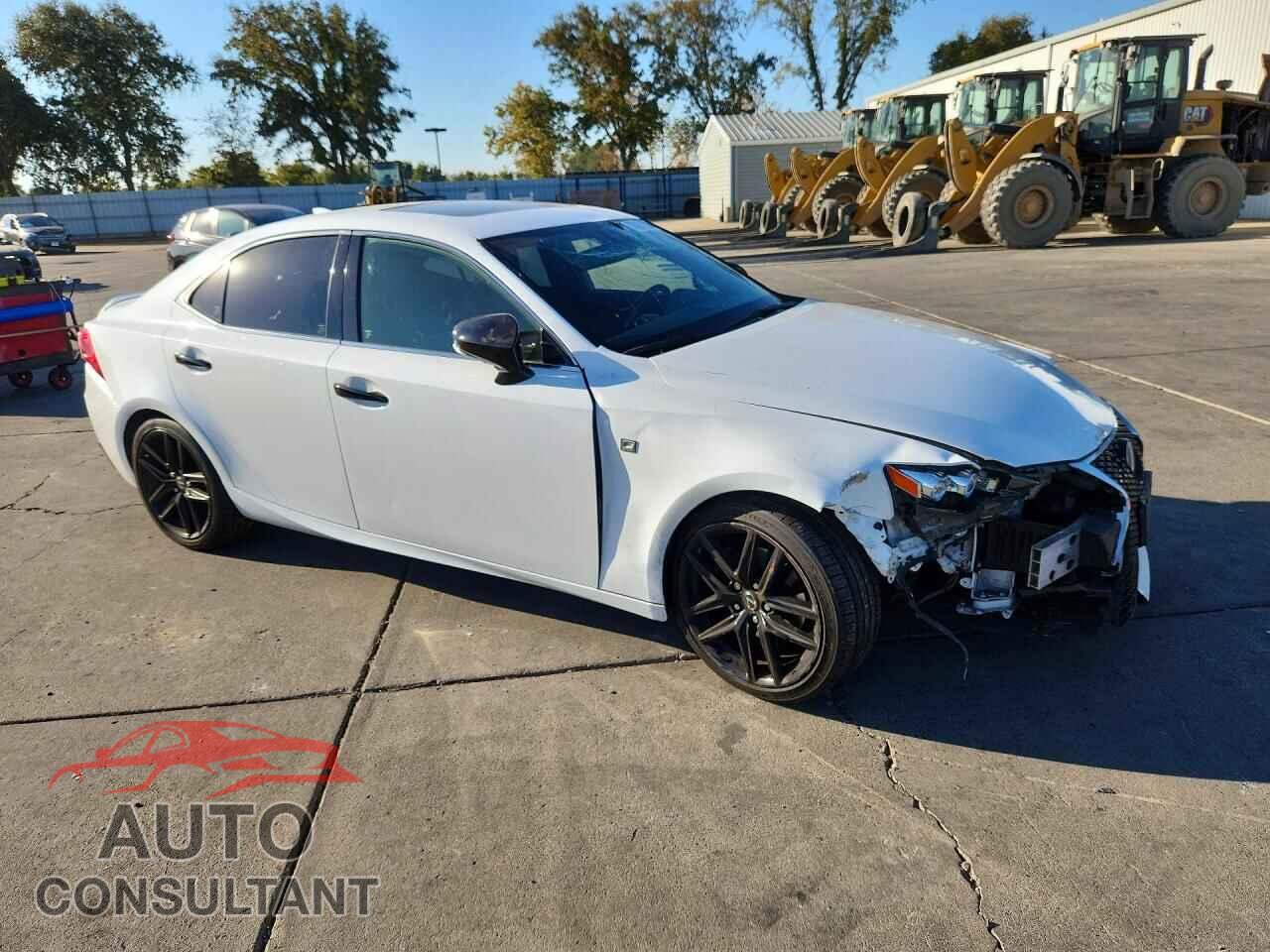 LEXUS IS 2015 - JTHBF1D29F5067957