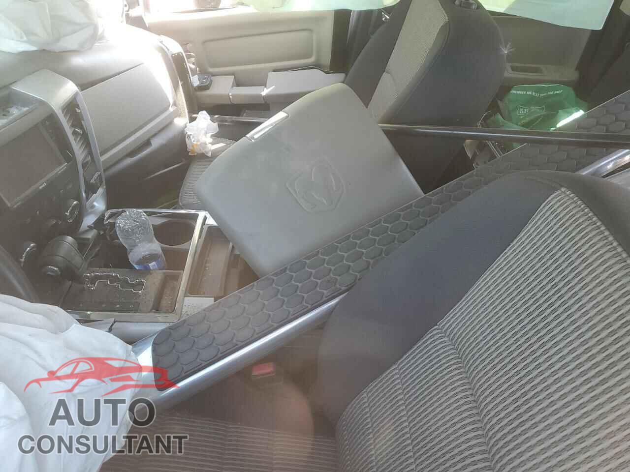 DODGE RAM 1500 2012 - 1C6RD7GT8CS131987
