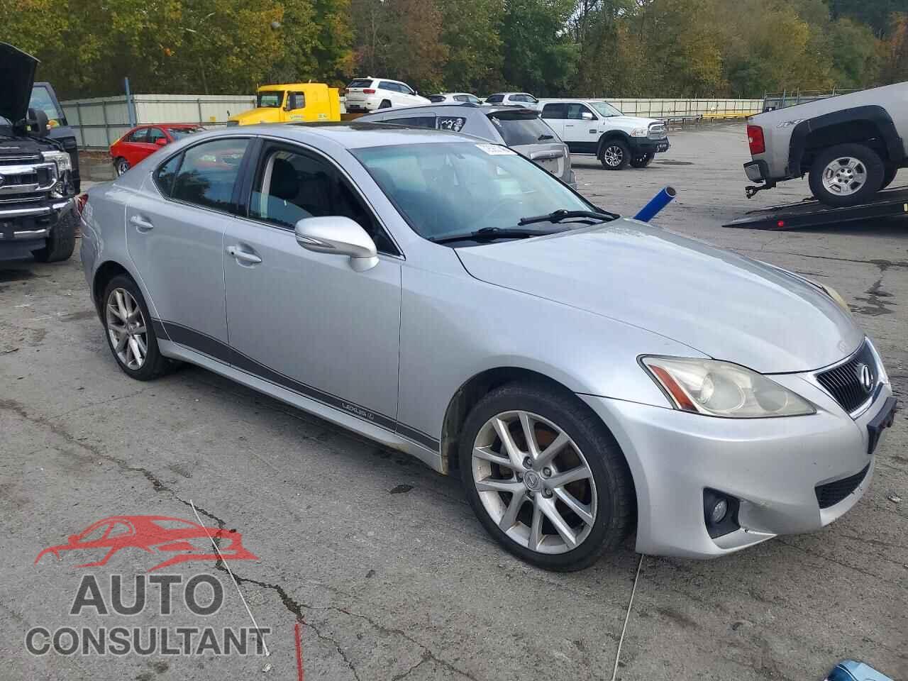 LEXUS IS 2011 - JTHCF5C22B5048321