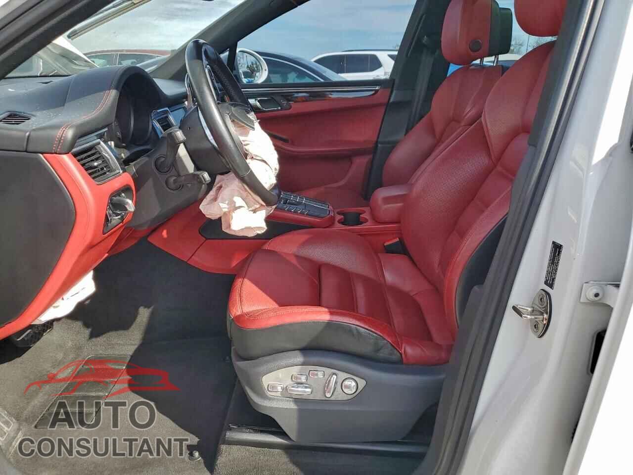 PORSCHE MACAN 2015 - WP1AB2A52FLB63646
