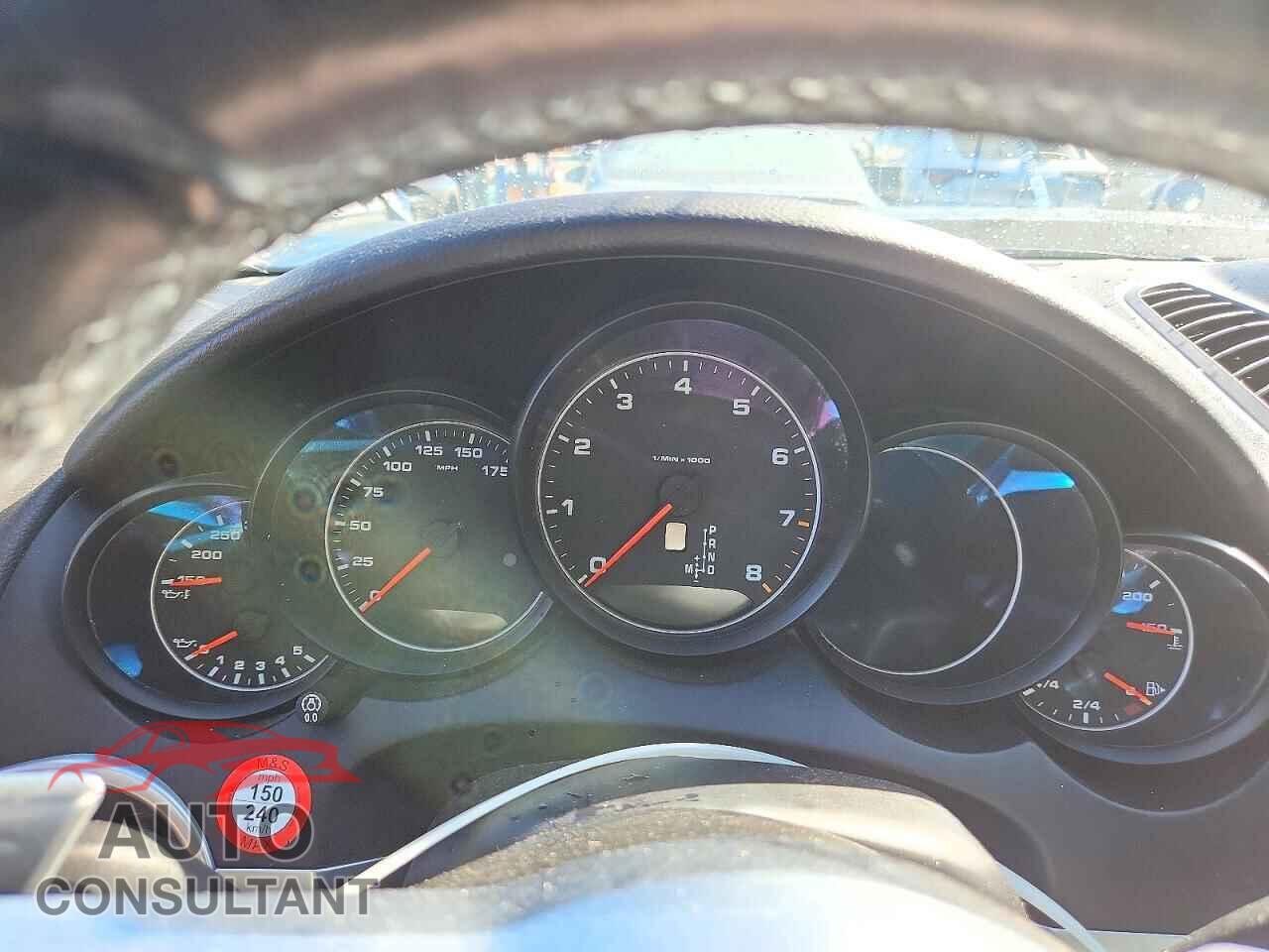 PORSCHE CAYENNE 2018 - WP1AA2A29JKA00144