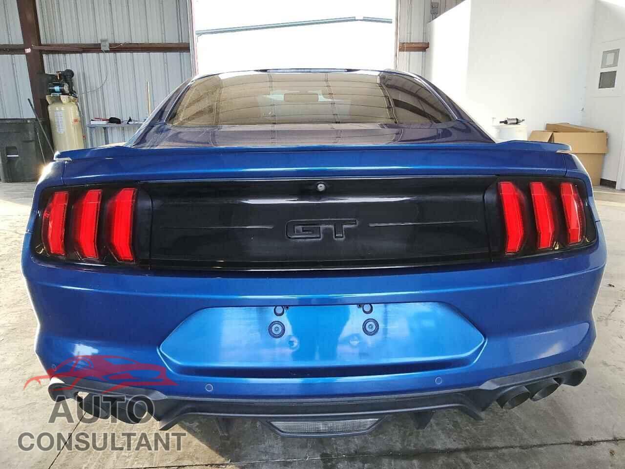 FORD MUSTANG 2018 - 1FA6P8CF3J5121992
