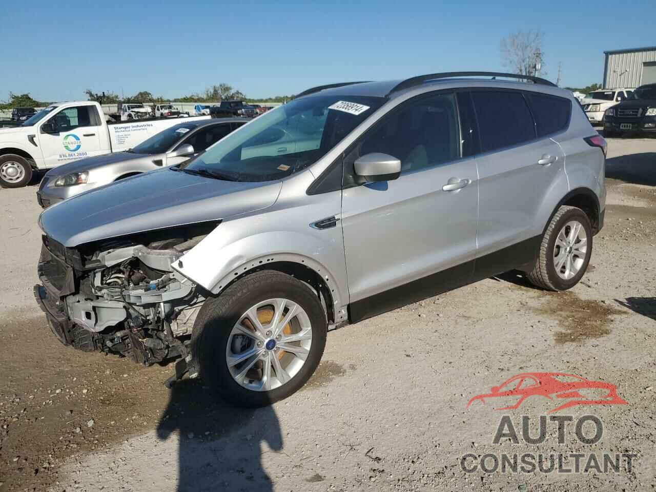 FORD ESCAPE 2018 - 1FMCU0GD5JUC48115