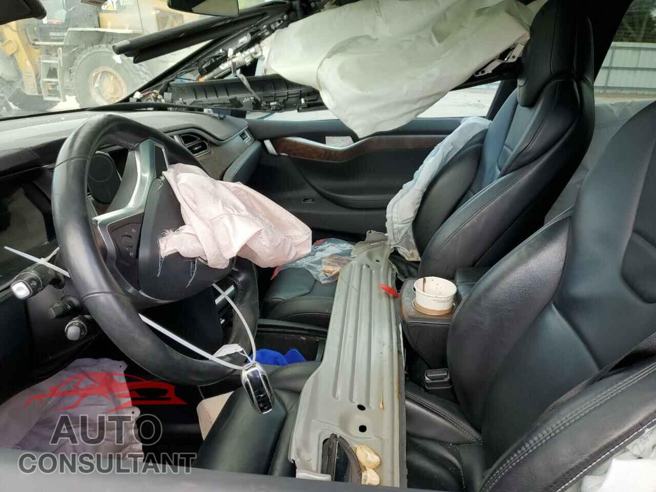 TESLA MODEL X 2017 - 5YJXCBE21HF049555