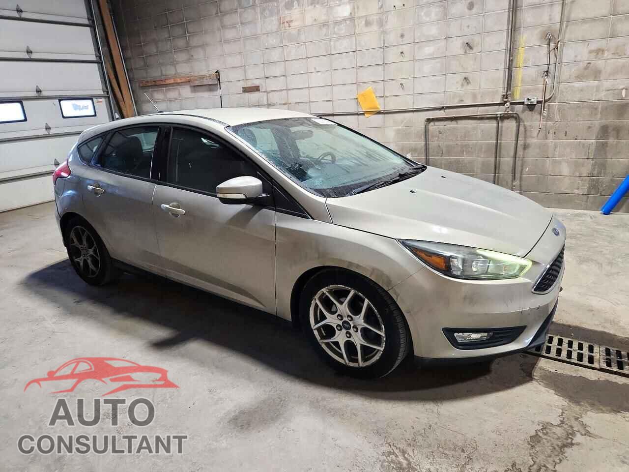FORD FOCUS 2015 - 1FADP3K24FL234409