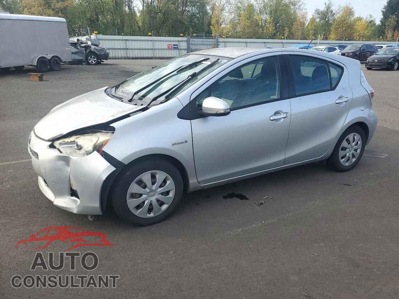 TOYOTA PRIUS 2013 - JTDKDTB32D1538432