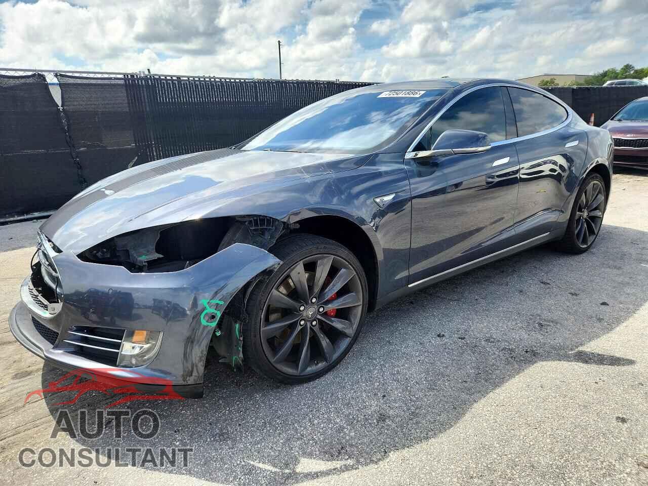 TESLA MODEL S 2014 - 5YJSA1H11EFP59595