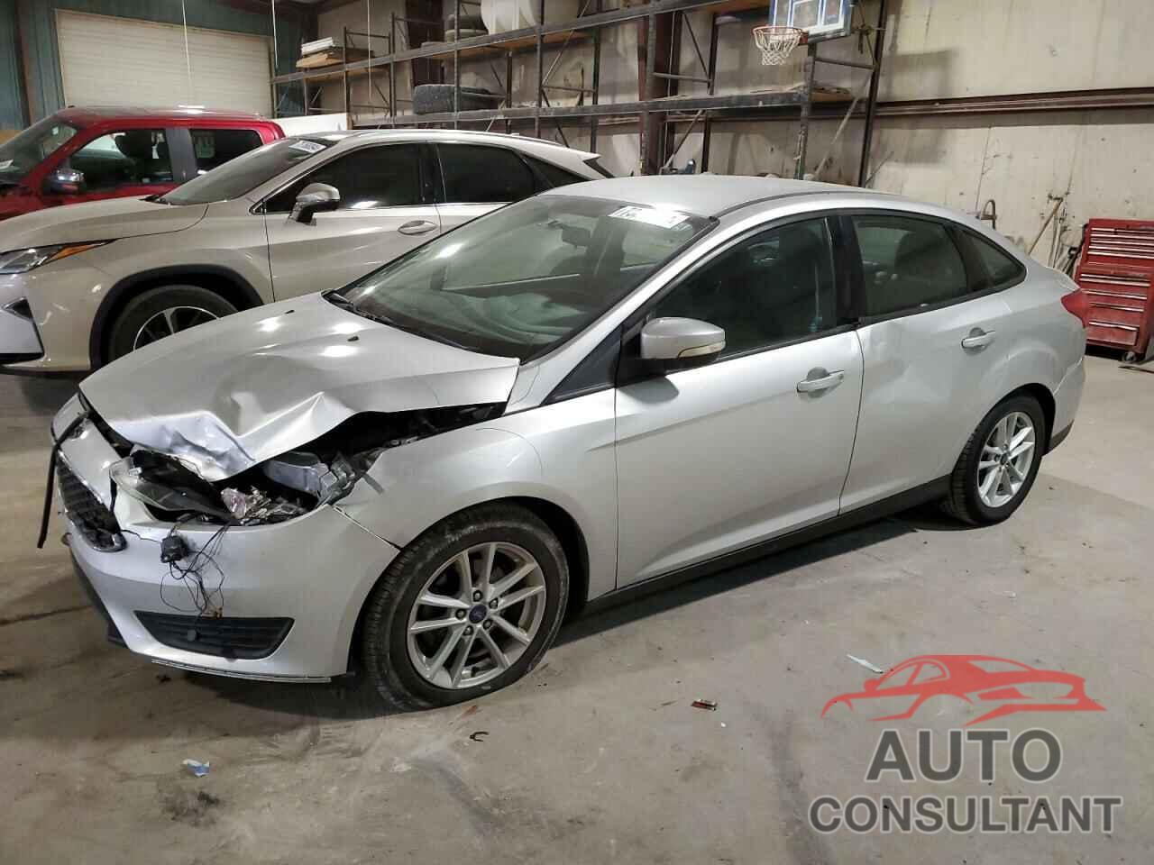 FORD FOCUS 2017 - 1FADP3F28HL229792