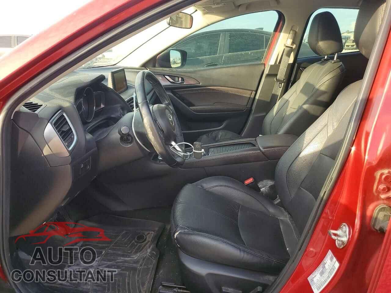 MAZDA 3 2018 - 3MZBN1M34JM165548