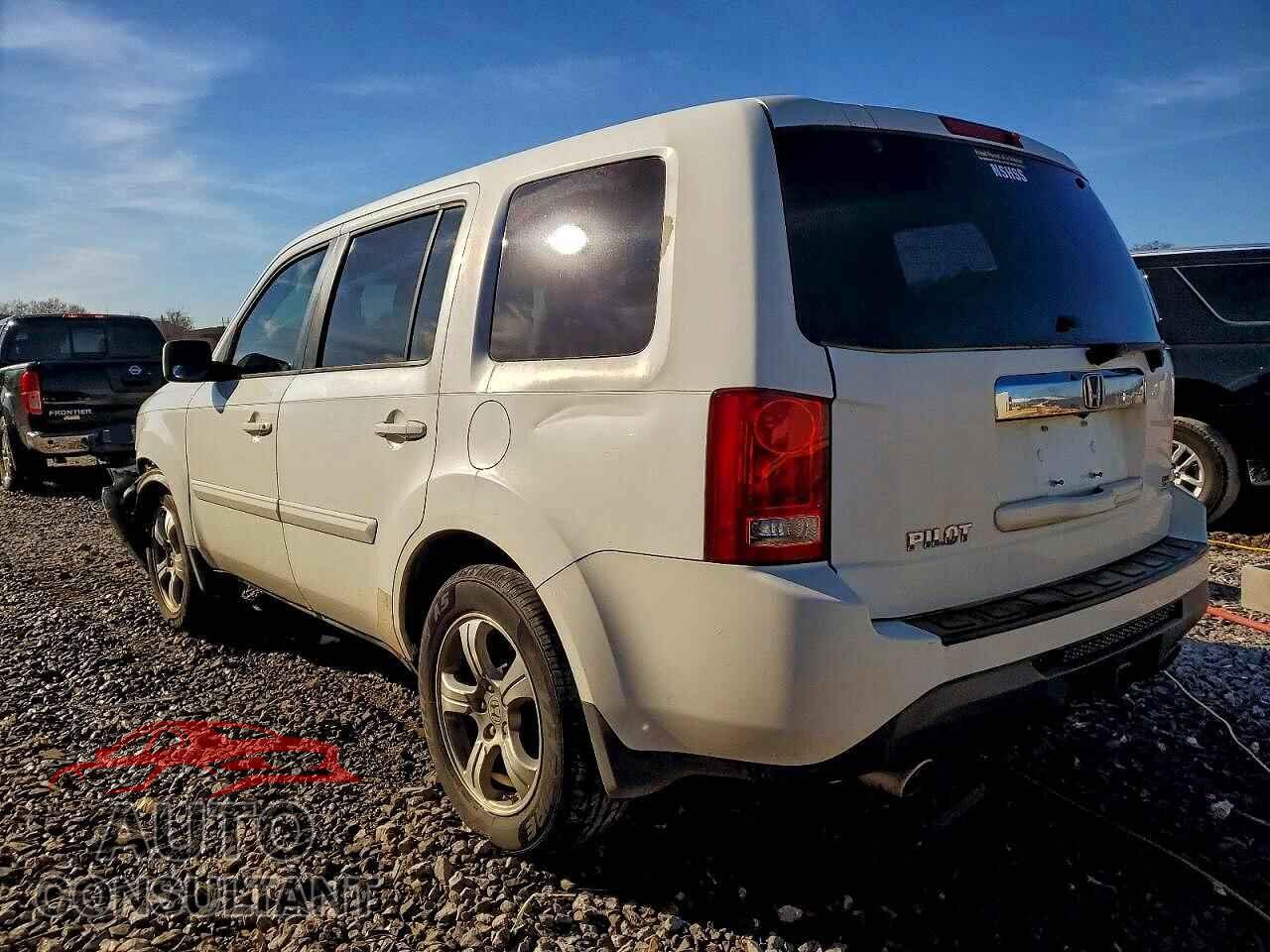 HONDA PILOT 2013 - 5FNYF3H5XDB044324