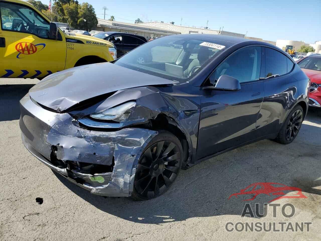 TESLA MODEL Y 2022 - 7SAYGDEE5NF352125