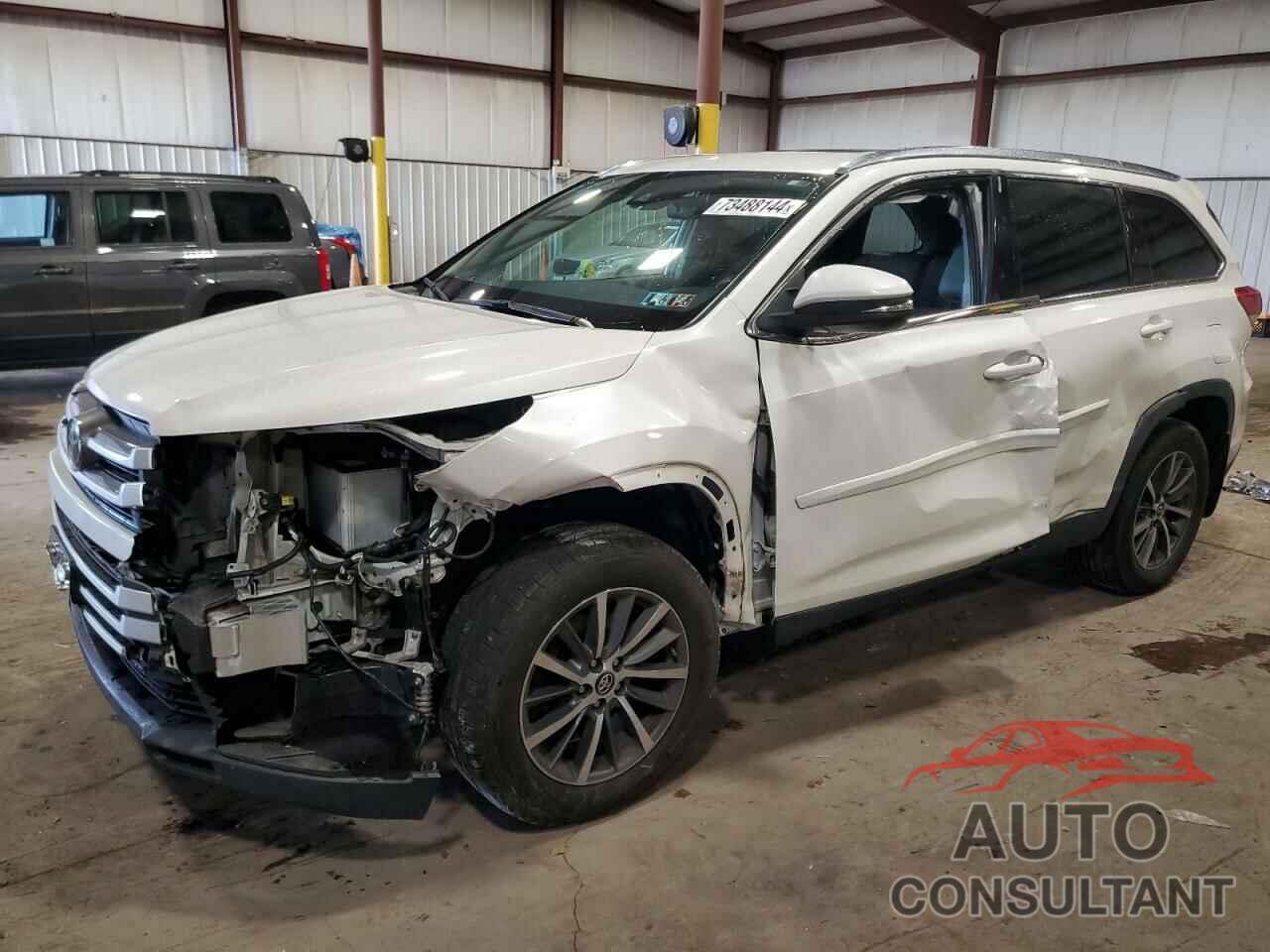 TOYOTA HIGHLANDER 2019 - 5TDJZRFH7KS623157