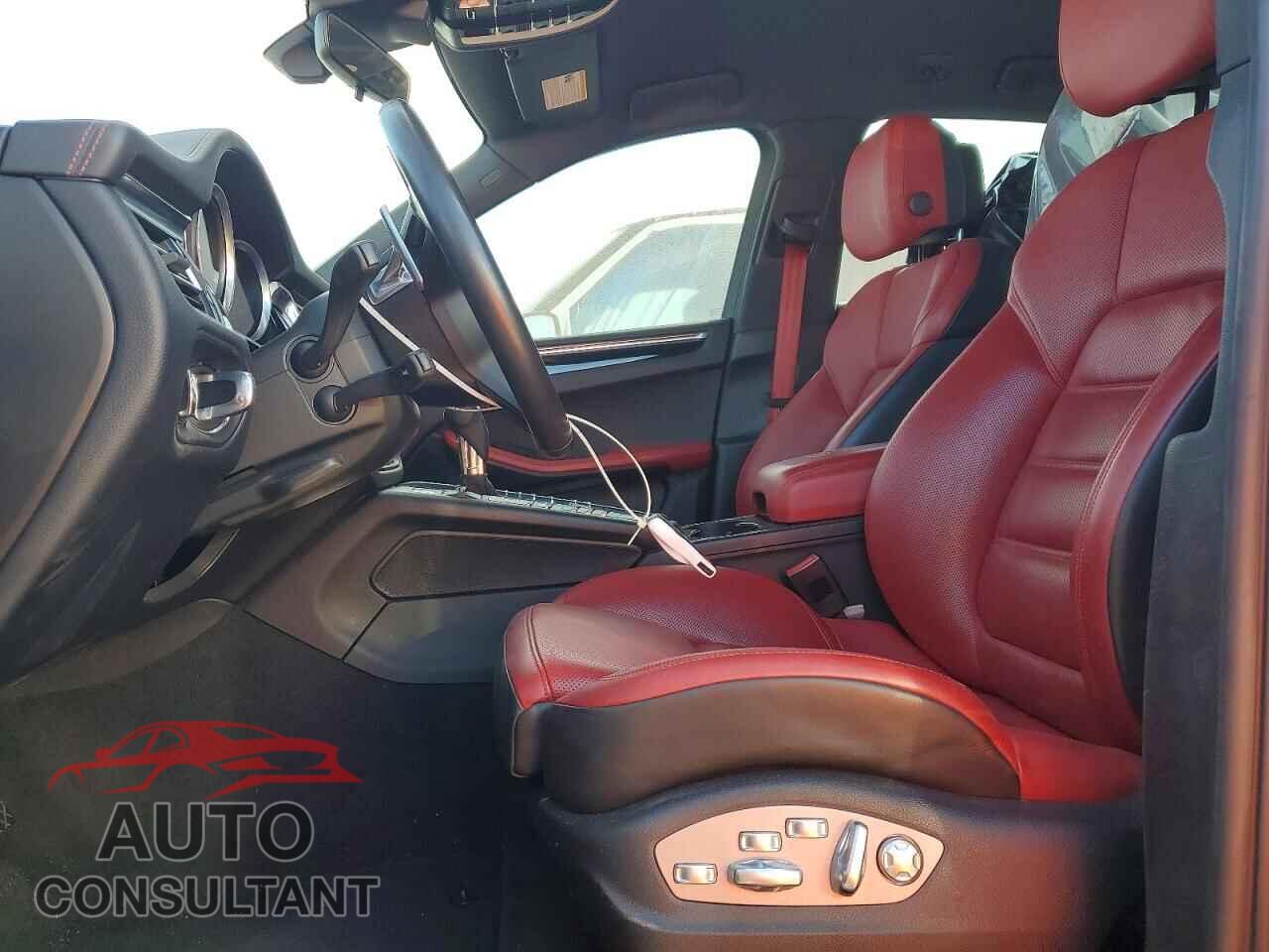 PORSCHE MACAN 2021 - WP1AA2A51MLB13871