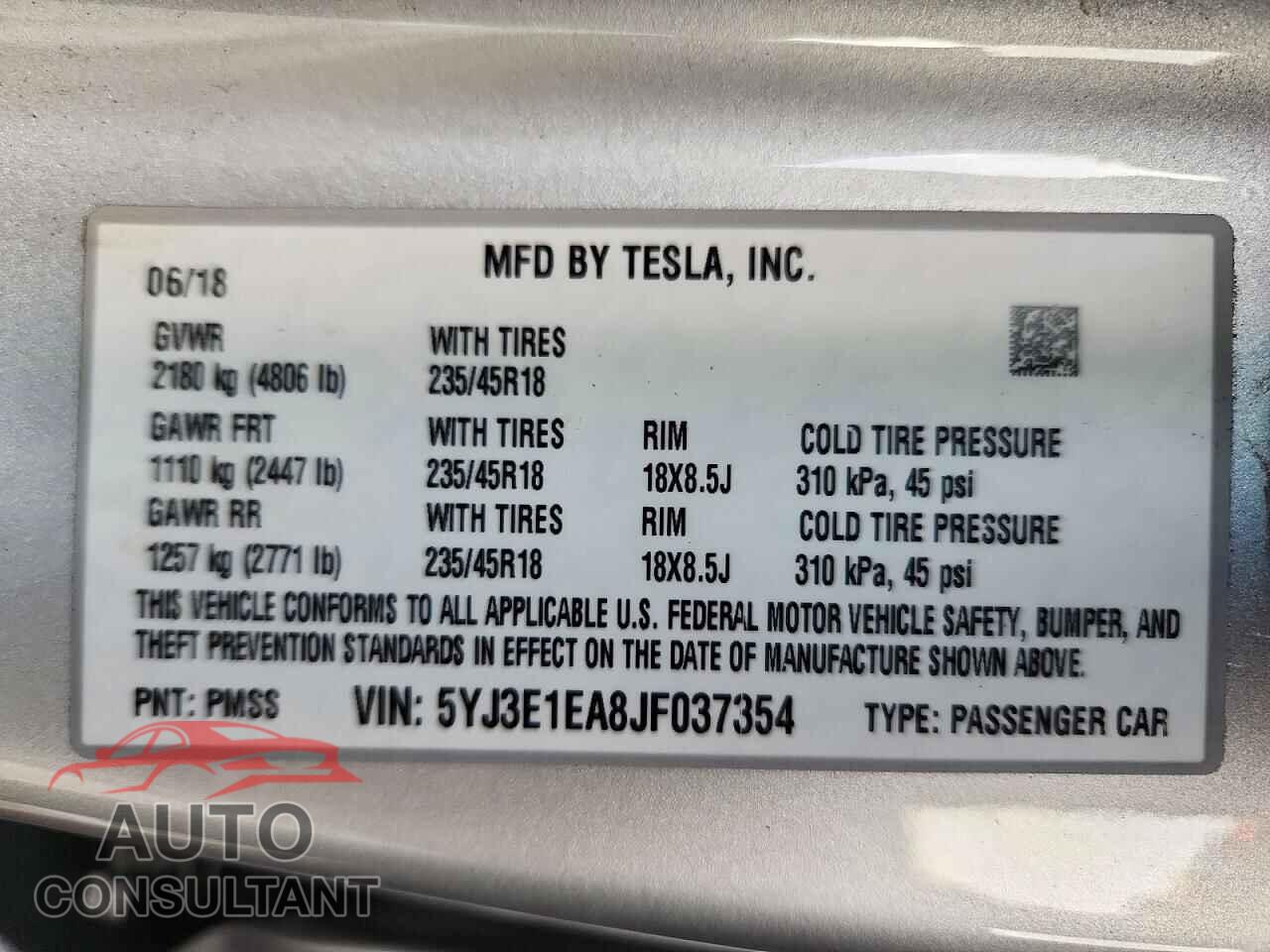 TESLA MODEL 3 2018 - 5YJ3E1EA8JF037354