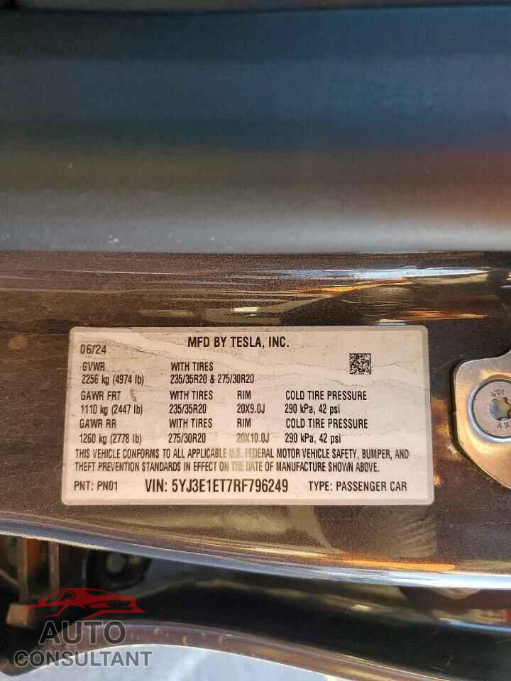 TESLA MODEL 3 2024 - 5YJ3E1ET7RF796249