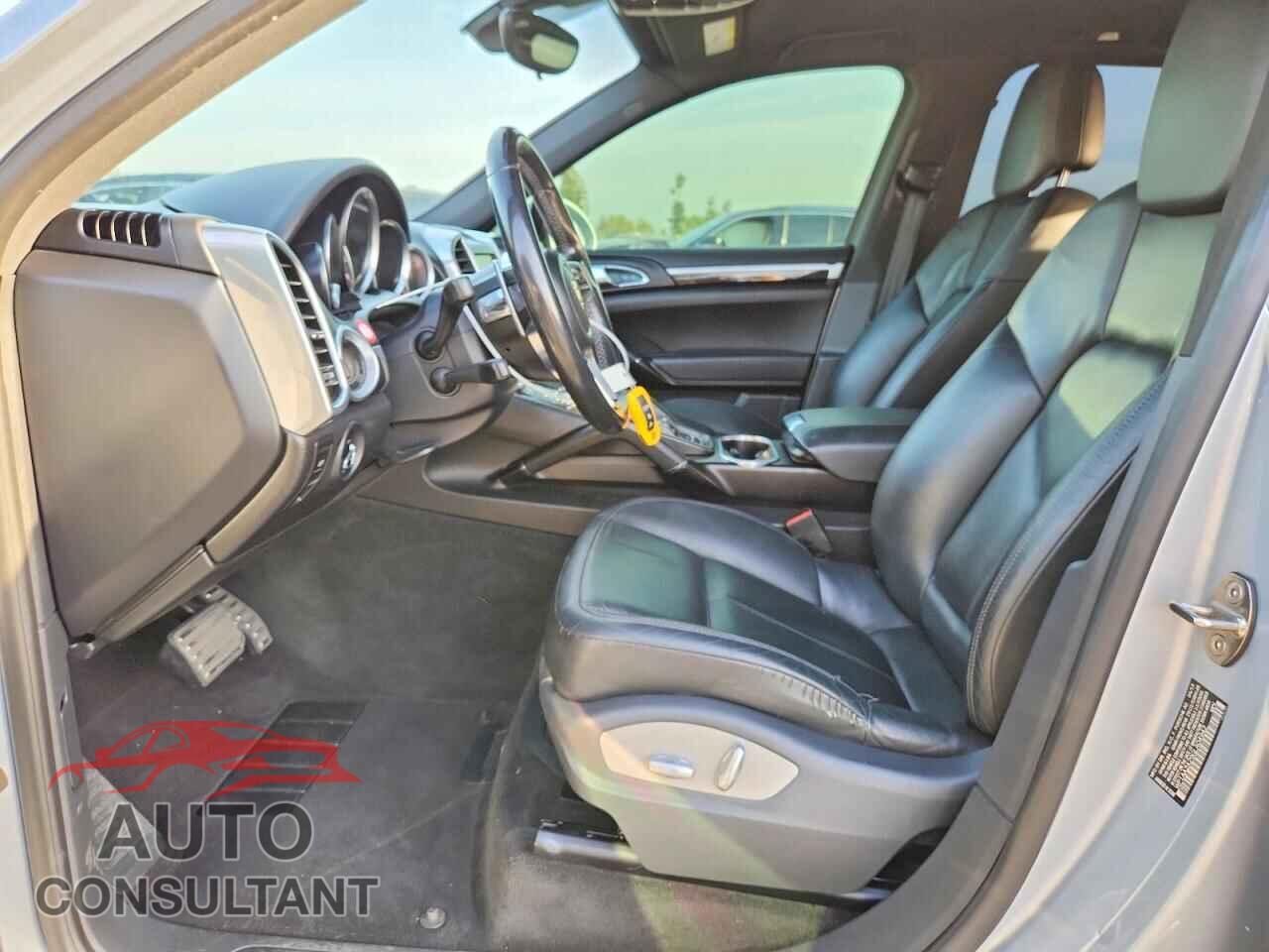 PORSCHE CAYENNE 2016 - WP1AA2A29GLA04942
