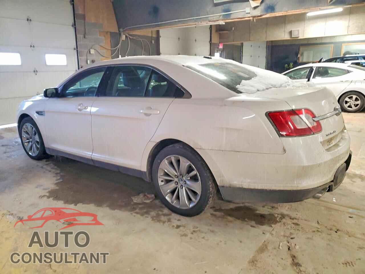 FORD TAURUS 2011 - 1FAHP2FW7BG105477