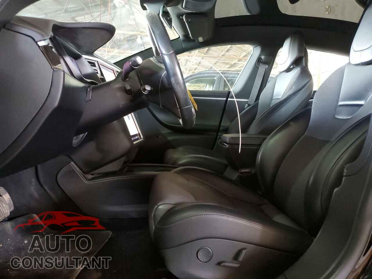 TESLA MODEL S 2017 - 5YJSA1E19HF201079