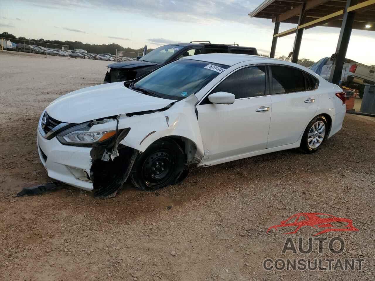 NISSAN ALTIMA 2018 - 1N4AL3AP5JC119256
