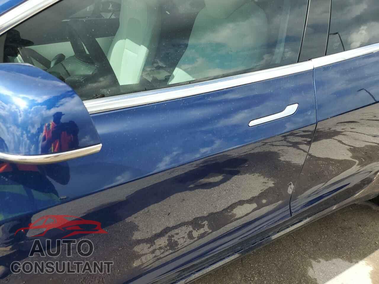 TESLA MODEL 3 2018 - 5YJ3E1EB6JF096413